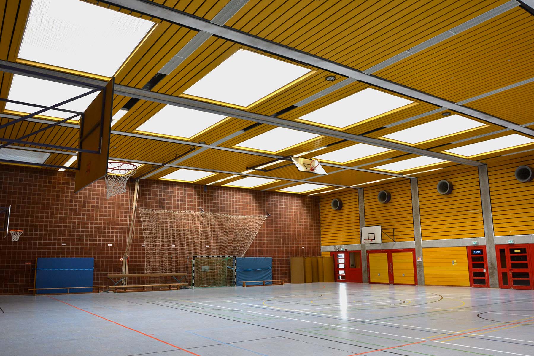 Sporthalle Aziz-Nesin-Schule